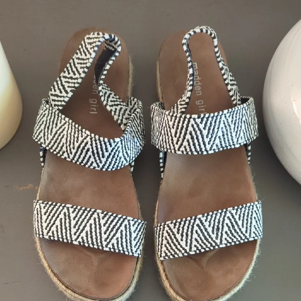 Stylish Black and White Women's Sandals